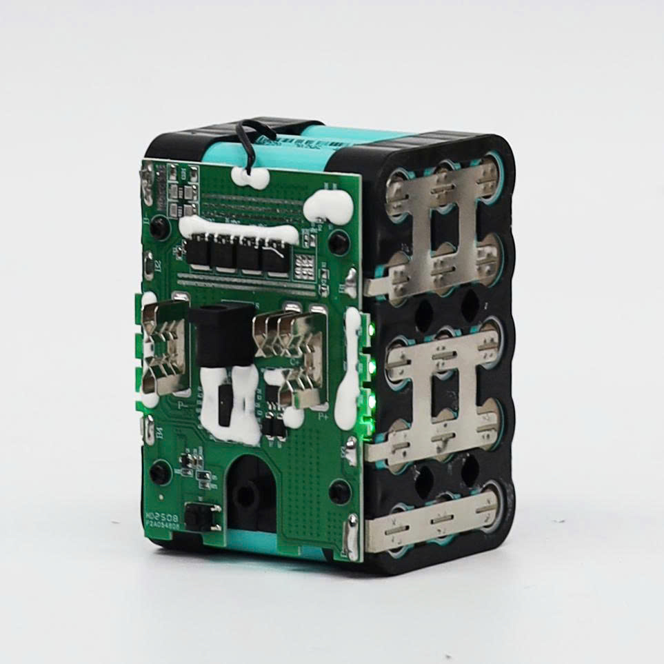 Combo pin 15 cell - Dòng xả 10C + sạc nhanh 2A Workfix WF-BK6000PLUS 6 Combo pin 15 cell - Dòng xả 10C + sạc nhanh 2A Workfix WF-BK6000PLUS - Ảnh 6